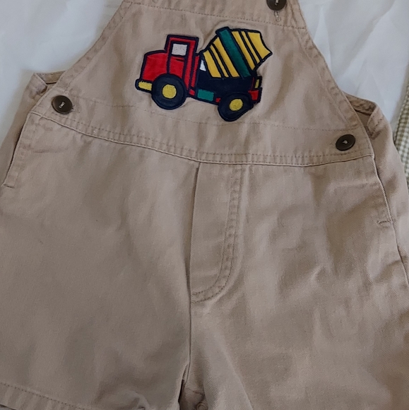 Lot of Baby Clothes - Picture 9 of 13